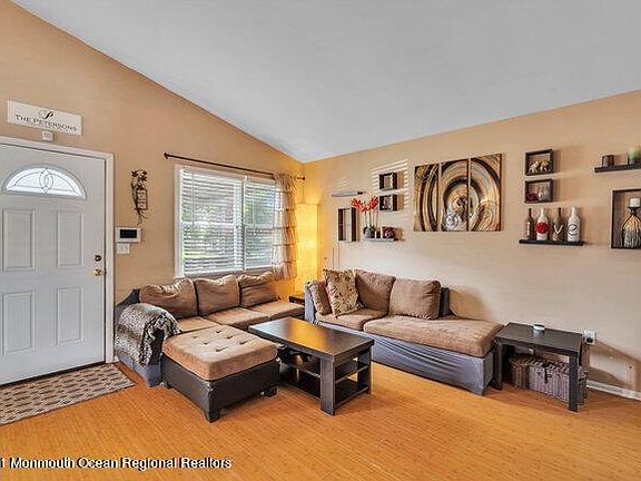 5th image of 68 11th St