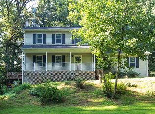 10260 Morning View Rd, Singers Glen, VA 22850