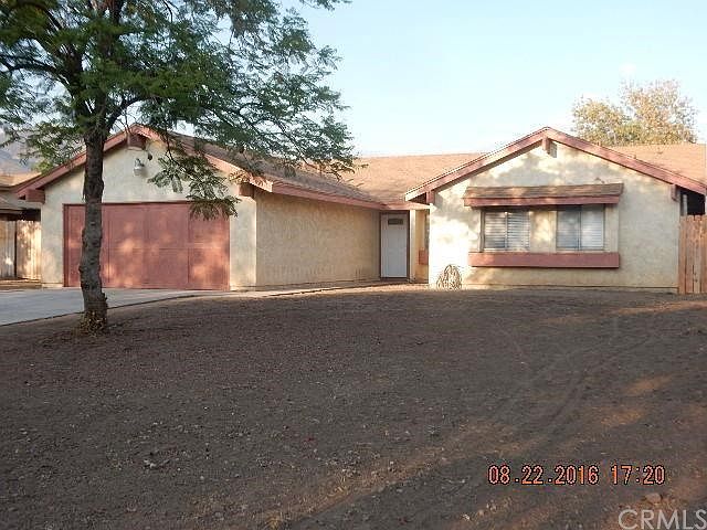 CHARMING 4 BR 2 BA SINGLE STORY
