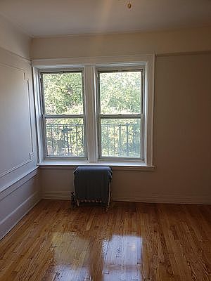 4th image of 538 Ovington Ave APT 6