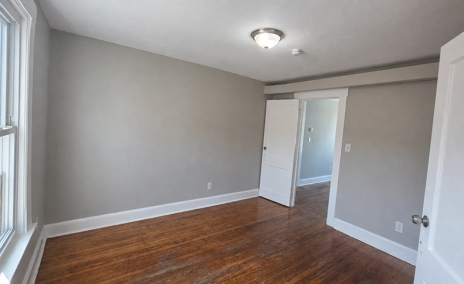 3 bed, 1104 sqft, $1,795 — Photo 2