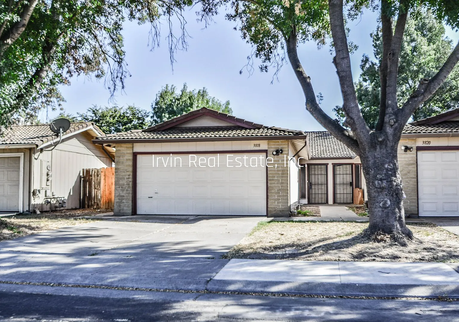 3 Bedroom and 2 Bath Duplex — Photo 1