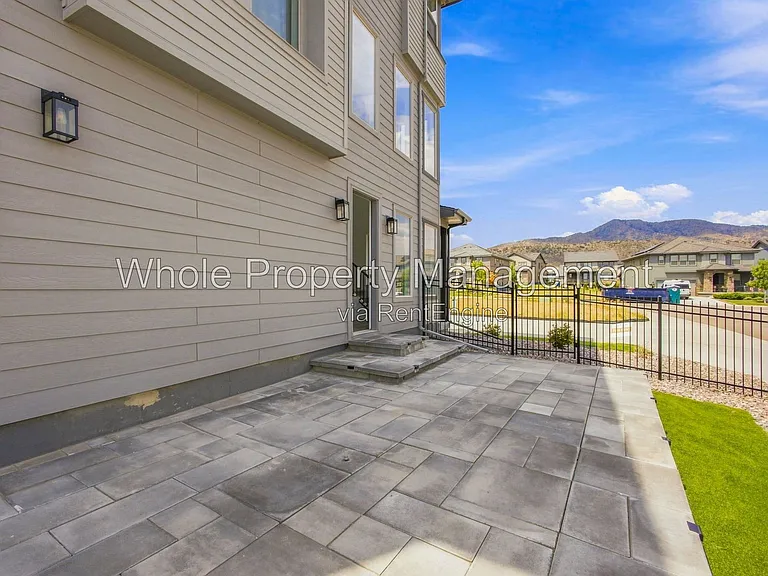 15612 W Floyd Dr — Photo 30