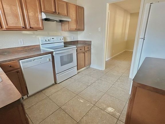 5th image of 1512 Duncan Ave
