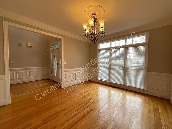 4th image of 3100 Sea Island Ln