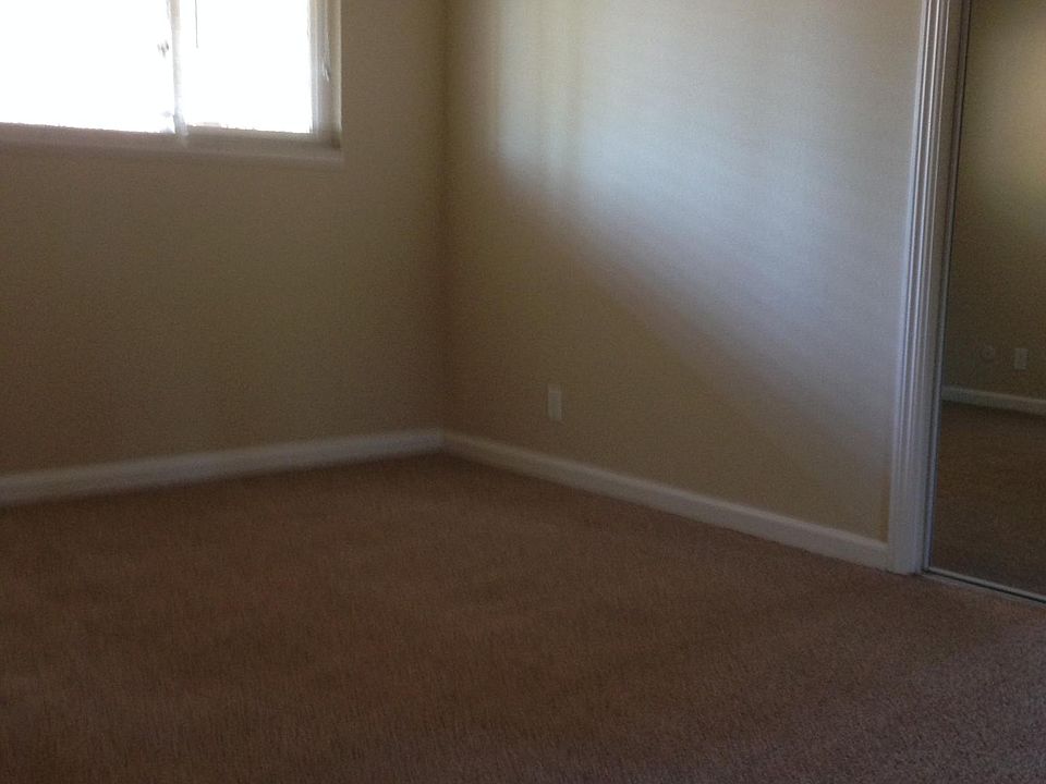 1st image of 670 Sharon Park Dr #4