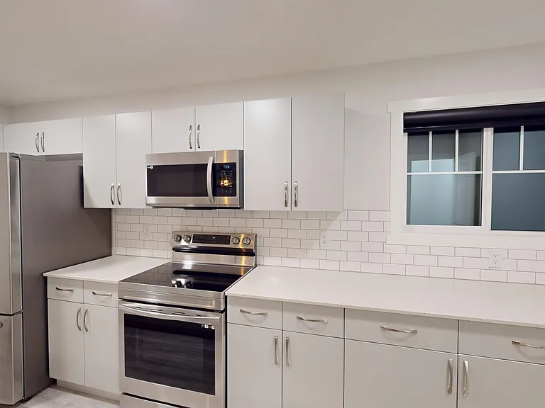 63 McLaughlin Dr — Photo 3