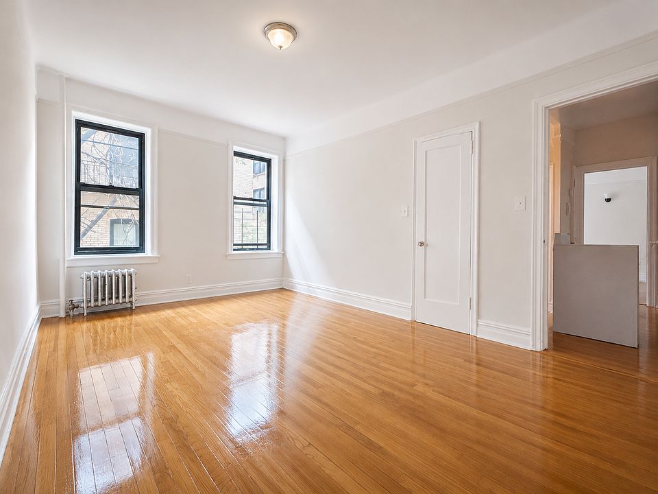 2nd image of 145 Lincoln Rd APT 3E