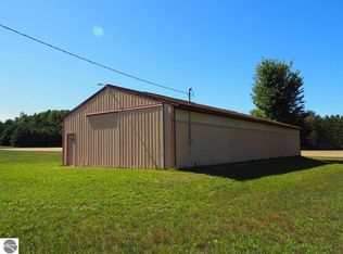 4106 Waug Rd, Benzonia, MI 49616