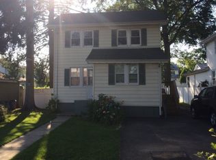 284 Beech St, Teaneck, NJ 07666