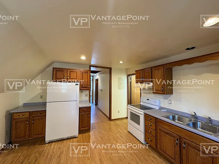 114 N Ontario St — Photo 10
