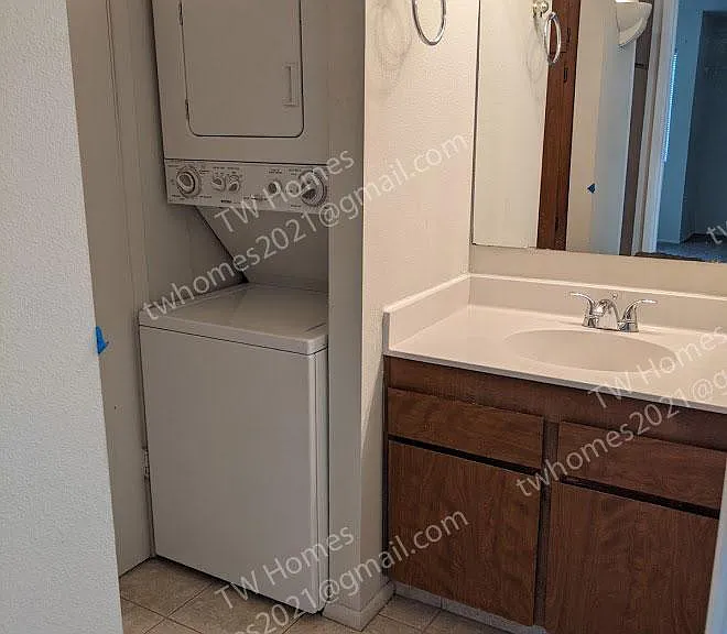 1111 E University Dr #132 — Photo 4