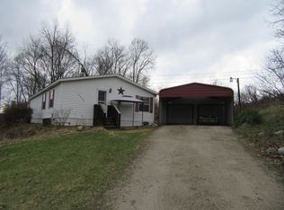 10682 Sunset Dr, Portland, MI