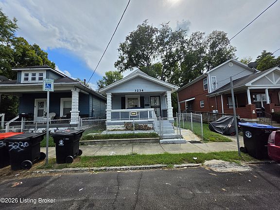 4th image of 3234 Herman St