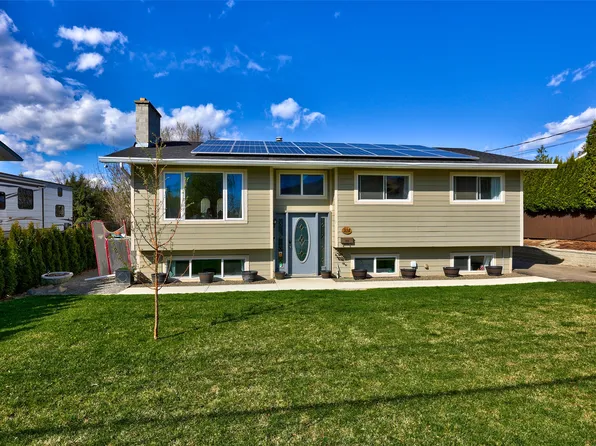 332 Chetwynd Dr, Kamloops, BC V2H 1L7