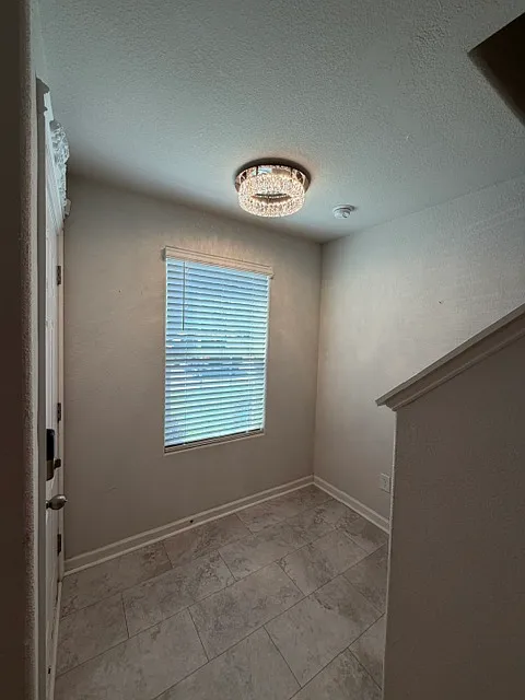 2 bed, 2.5 bath, 1027 sqft, $1,500 — Photo 2