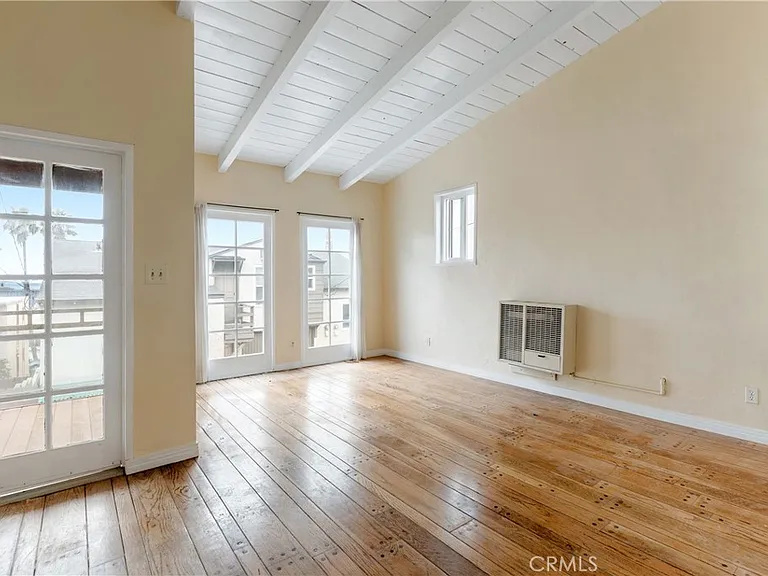 1506 Bayview Dr — Photo 11