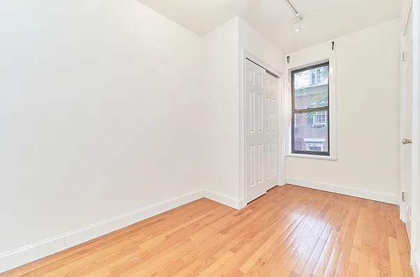 Rented by Living New York | media 7