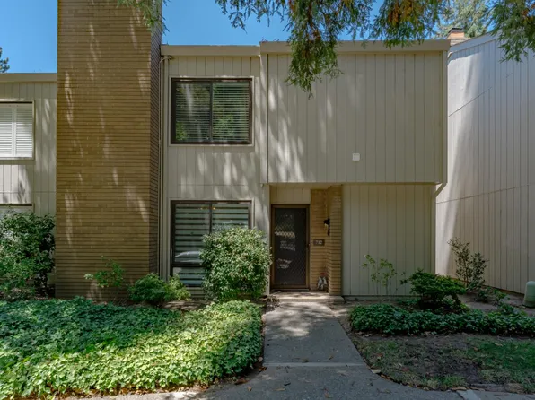 712 Elmhurst Cir, Sacramento, CA 95825