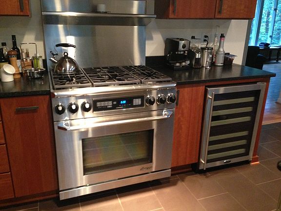 Dacor dual-fuel range