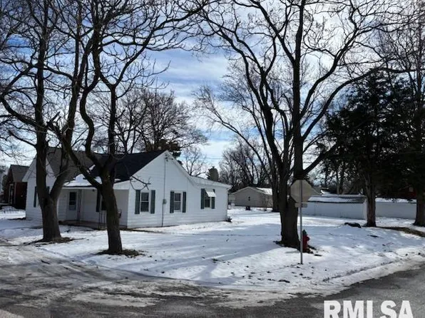 206 W Jefferson St, Athens, IL 62613