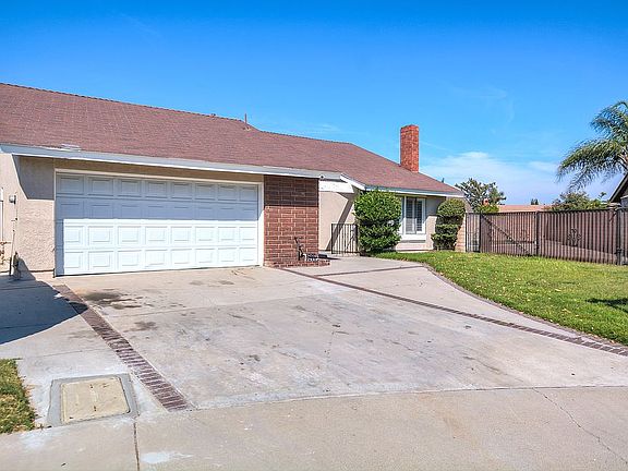 3rd image of 6480 Ortega Ct