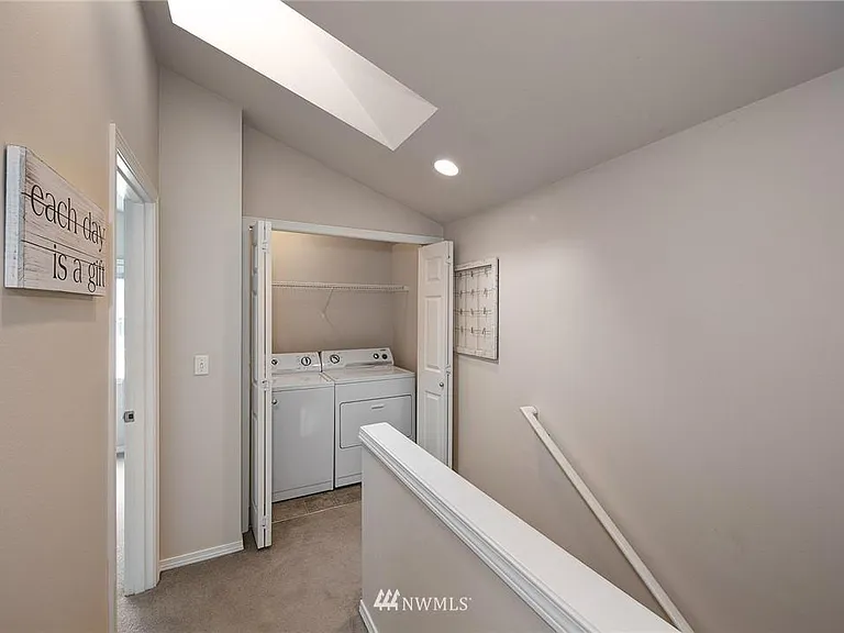 8505 Midvale Ave N #B — Photo 7