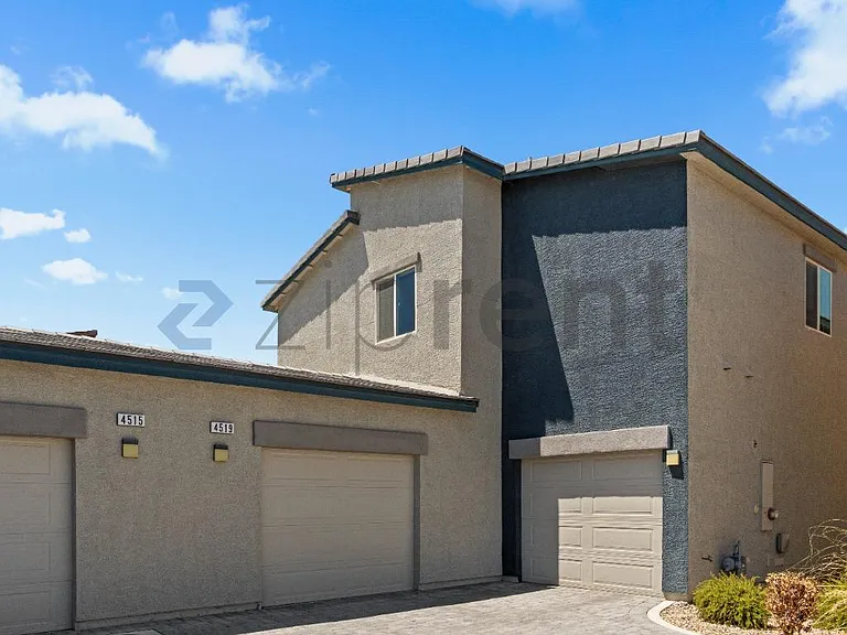 4519 Sapphire Moon Ave — Photo 22