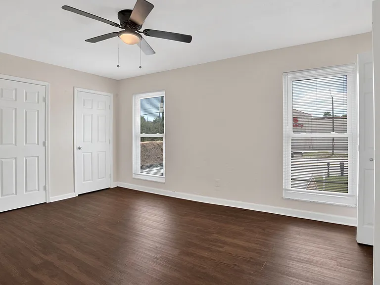 8140 Lillian Hwy — Photo 17