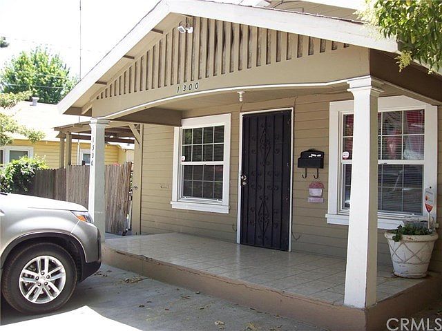 1st image of 1300 Elm Ave