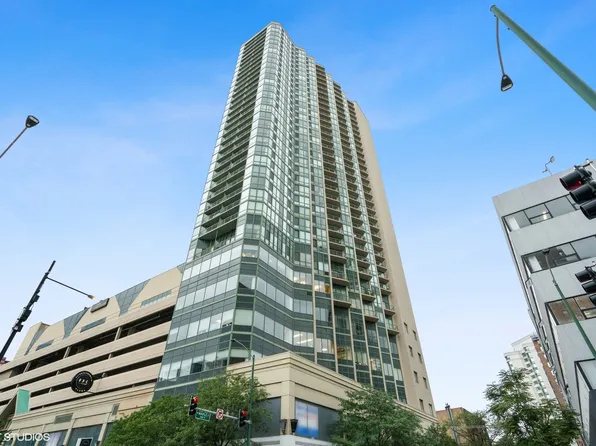 111 W Maple St APT 1808, Chicago, IL 60610