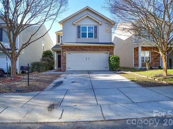 2307 Old Goose Ln, Charlotte, NC 28262