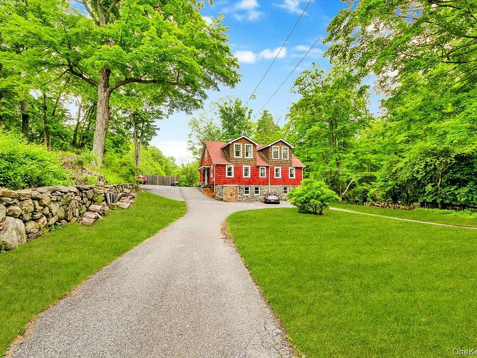161 Goldens Bridge Rd