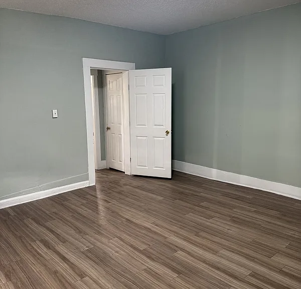 702 W Columbia St #2 — Photo 9