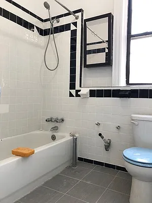 Rented by Zjama Realty Corp | media 5