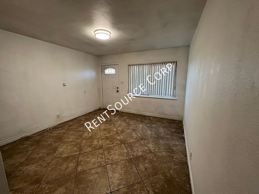 411 S 1st Ave Apt B, Barstow, Ca 92311 