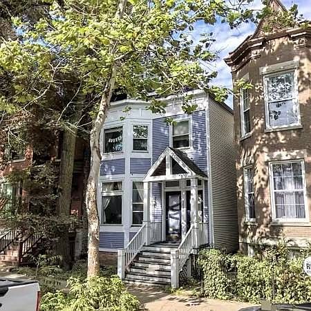 1st image of 3834 N Kenmore Ave #1