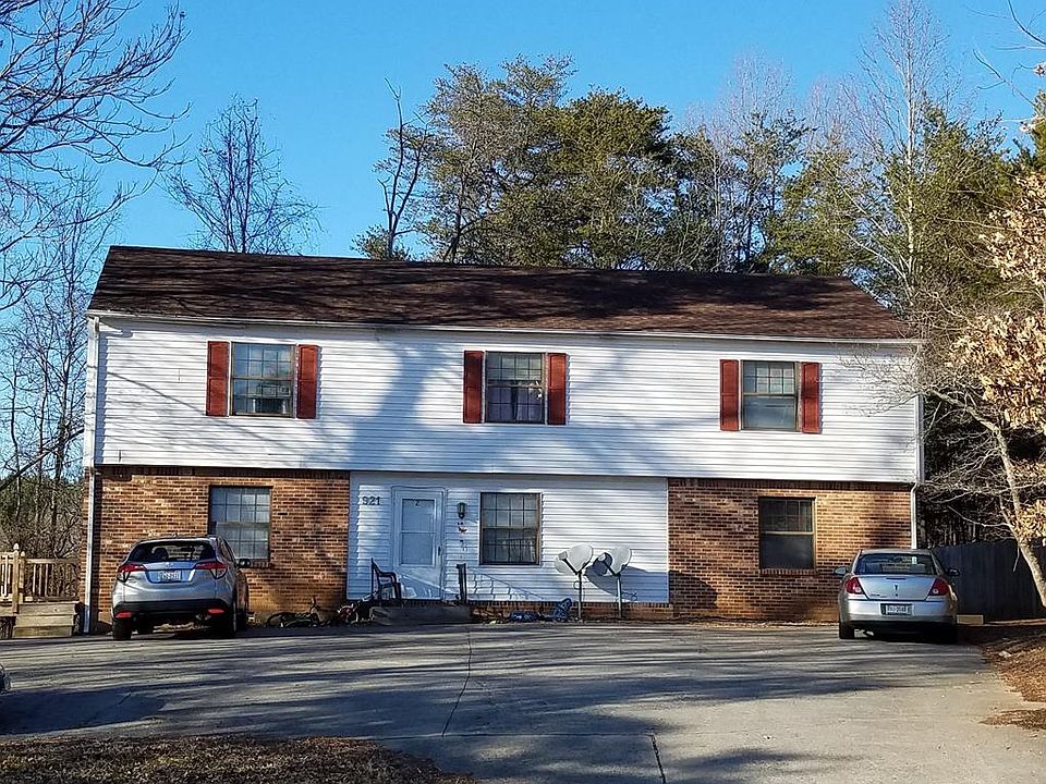 1st image of 921 Royal Dr