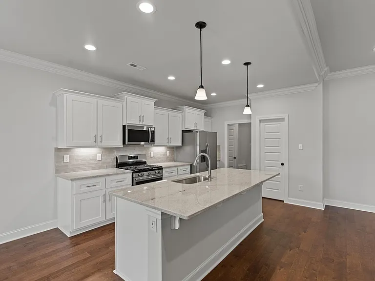 8824 Old Middlestown Rd SE — Photo 4