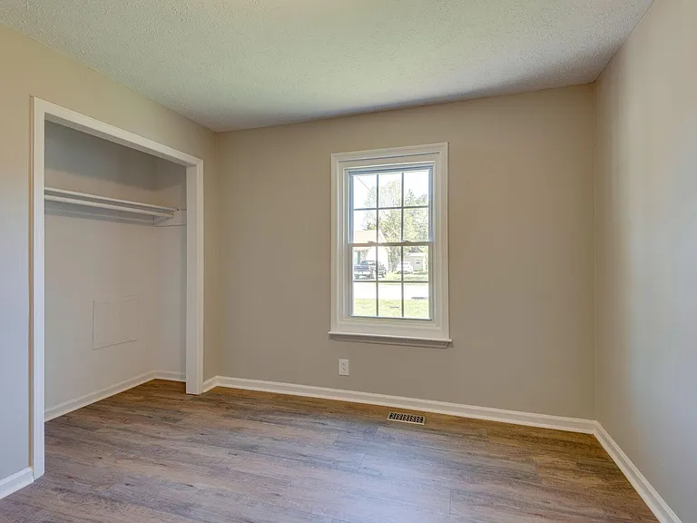 4908 Deerhaven Dr — Photo 20