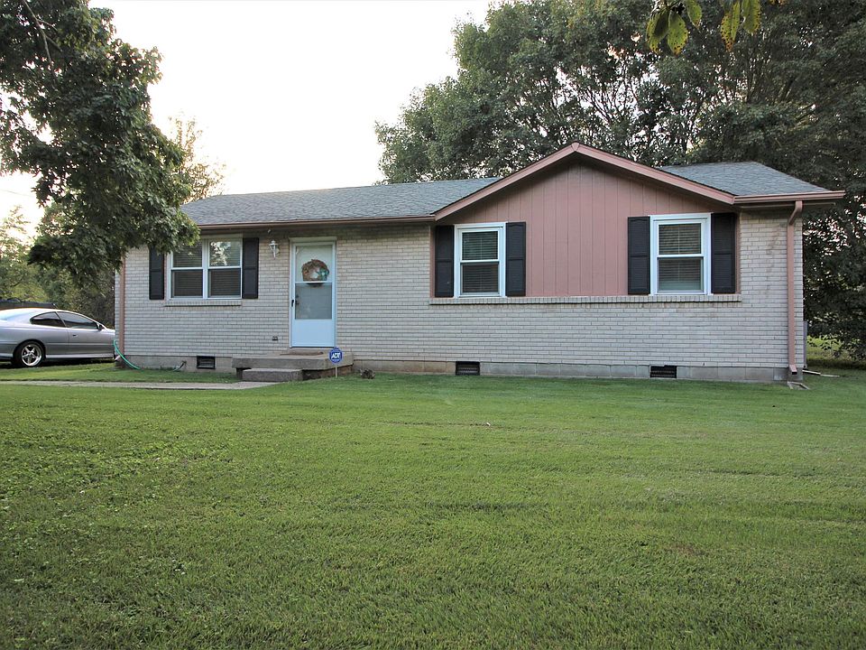 1st image of 807 Powder Horn Dr