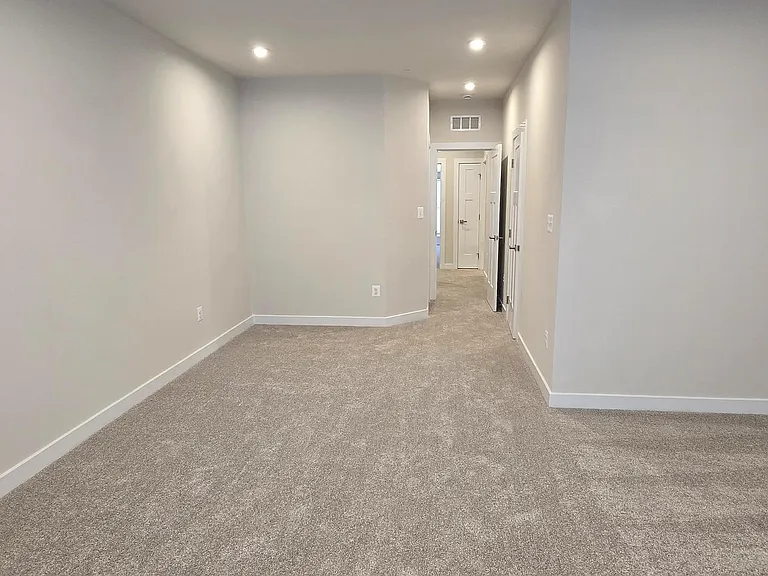 2542A Verona Pl — Photo 13