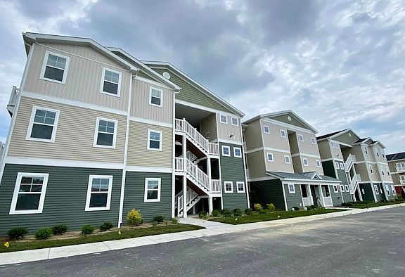 3rd image of 609 Grove Cir #6a1fe3d77