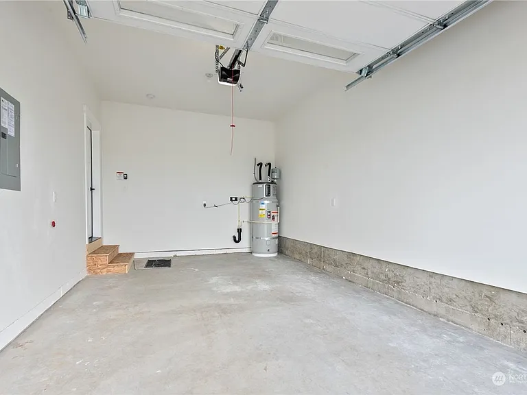 2217 Dejong Dr — Photo 9