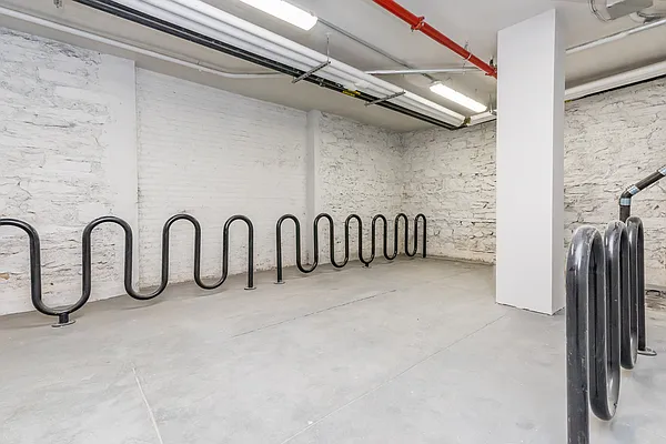 Rented by Modern Spaces | media 27