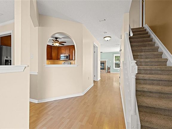 4th image of 2044 Haviland Dr
