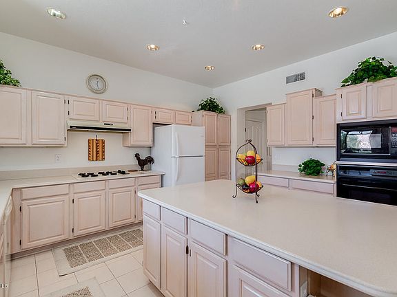 5th image of 21609 N 154th Ln