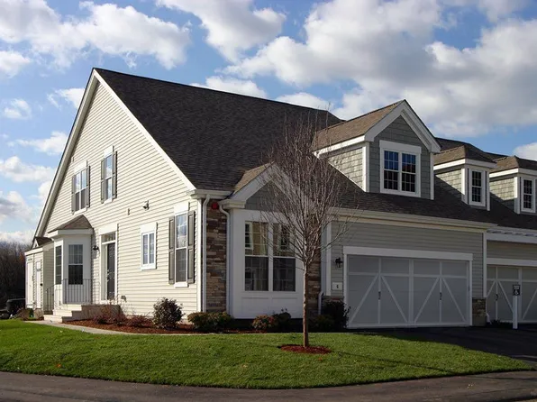 27 Kelly Way, Canton, MA 02021