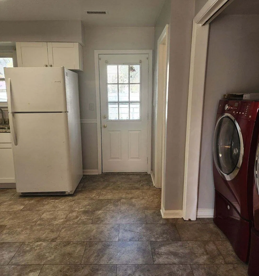 9279 Coleman Ave — Photo 4