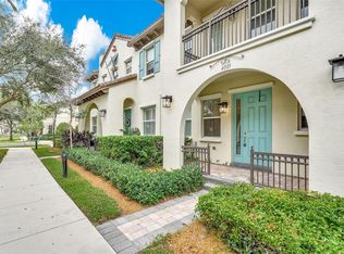 4005 Cascada Cir, Hollywood, FL 33024